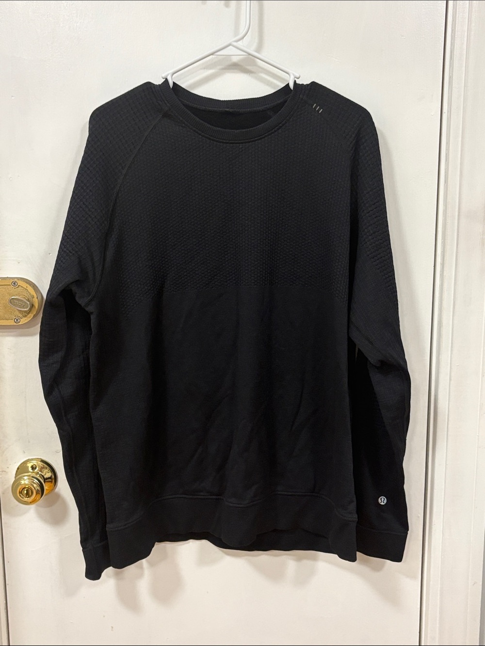 lululemon athletica Men's Black Crewneck Pullover